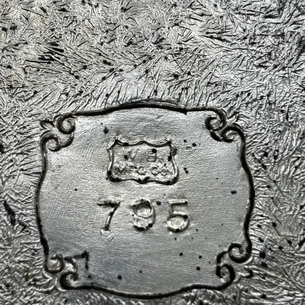 UNUSUAL W. B MFG VINTAGE SILVERPLATE LIDDED CIGARETTE BOX SHAPED AS FRENCH TABLE
